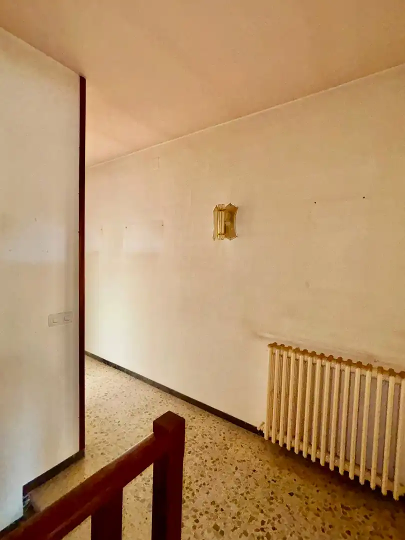 Detached homes for sale in Salt  with Heating, Balcony and Alarm