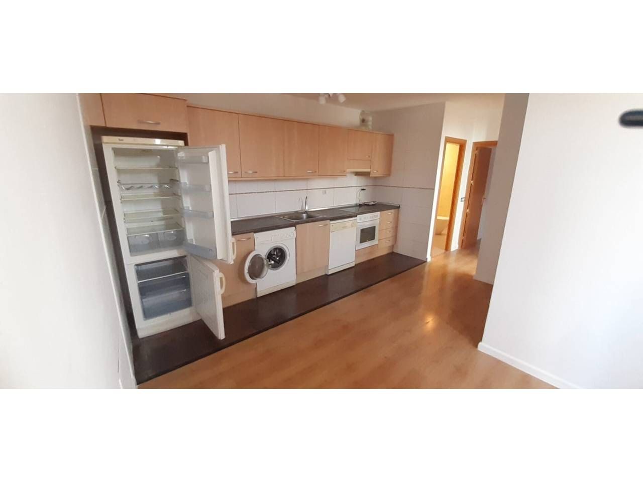 Cuina de Pis en venda en Sabadell amb Calefacció, Parquet i Moblat