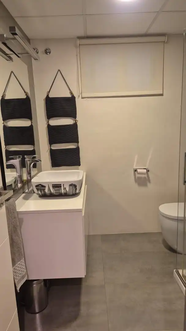 Badezimmer von Wohnung zur Miete in Murcia mit Klimaanlage, Heizung und Privatgarten