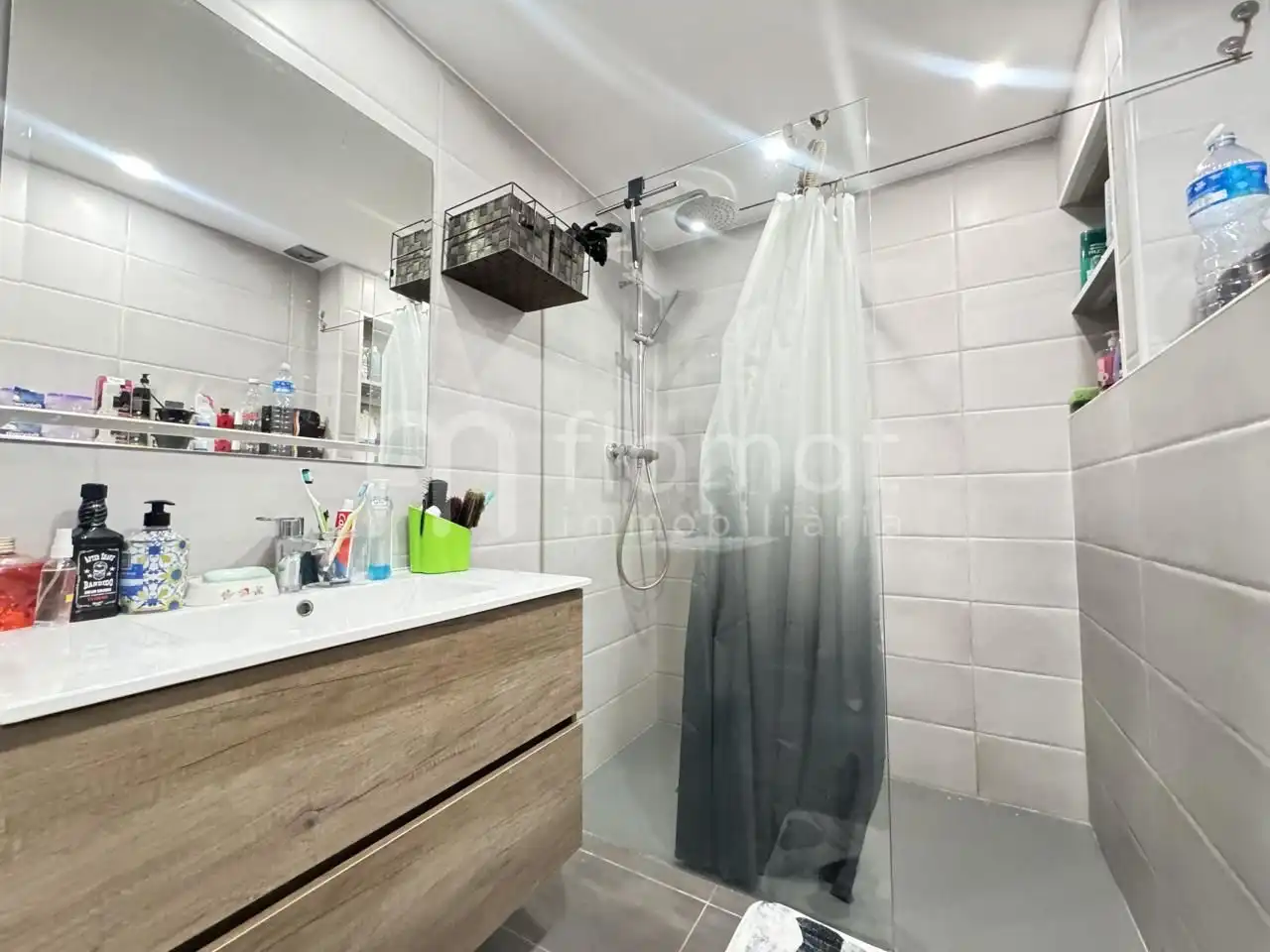 Baño de Piso en venta en Girona con Terraza