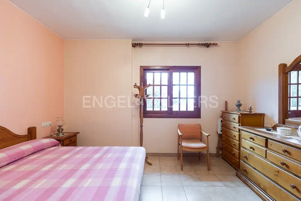 Habitación de Casa o chalet en venta en Alzira con Aire acondicionado, Calefacción y Jardín privado