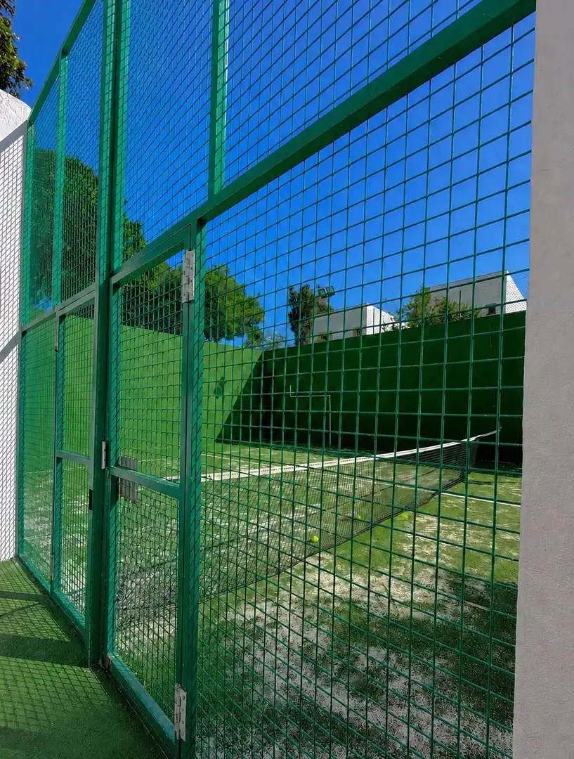 Jardín de Ático en venta en Almería con Aire acondicionado, Calefacción y Jardín privado
