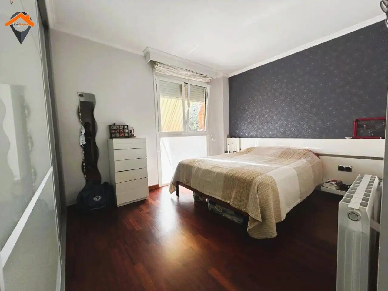 Habitación de Piso en venta en Sabadell con Aire acondicionado, Calefacción y Parquet
