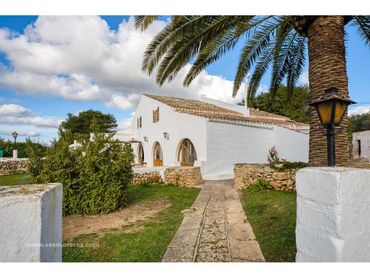 Casa rústica amb jardí en venda a Sant Climent - Es Canutells
