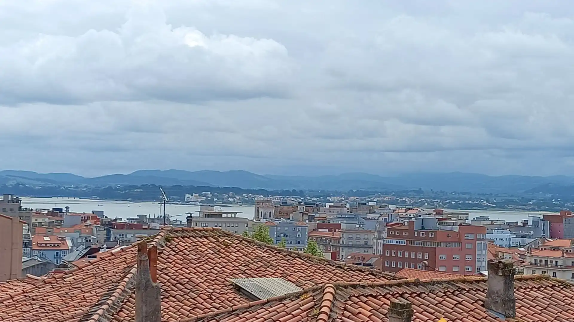 Exterior view of Flat for sale in Santander  with Storage room and Furnished