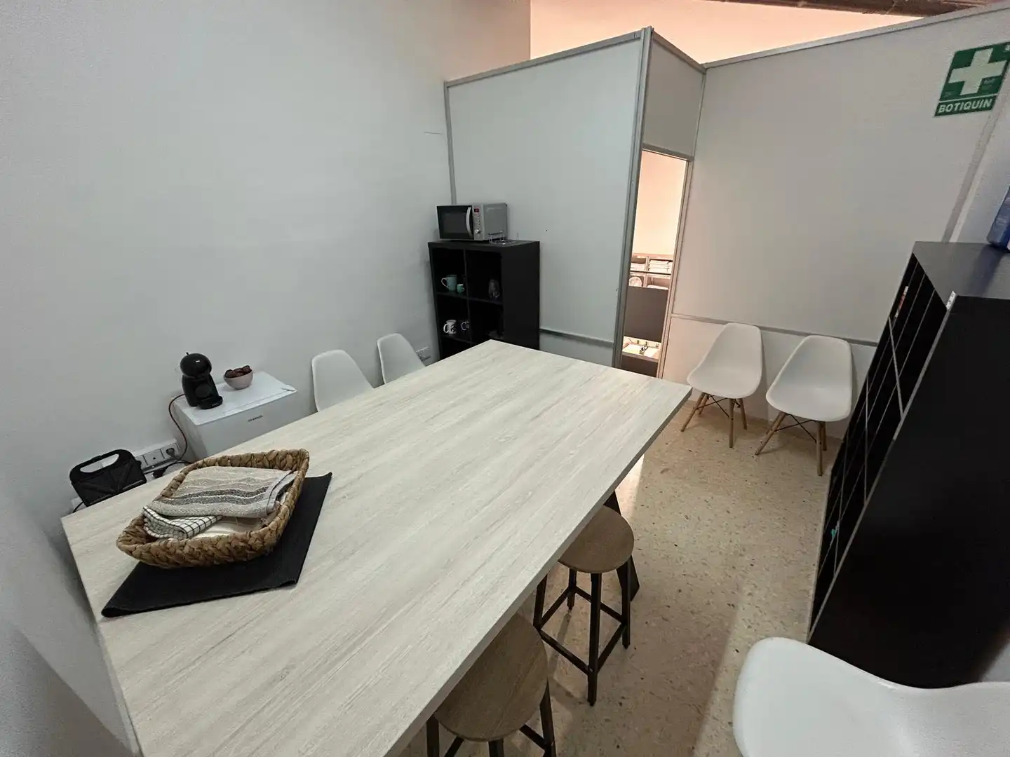 Business premises for sale in Carrer de Nicolau Primitiu Gómez, imagen 8