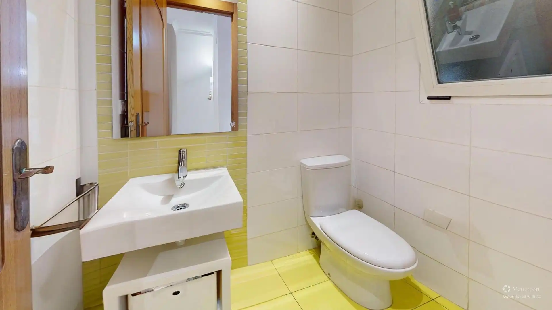 Badezimmer von Einfamilien-Reihenhaus zum Verkauf in Elche / Elx mit Privatgarten, Terrasse und Gemeinschaftspool
