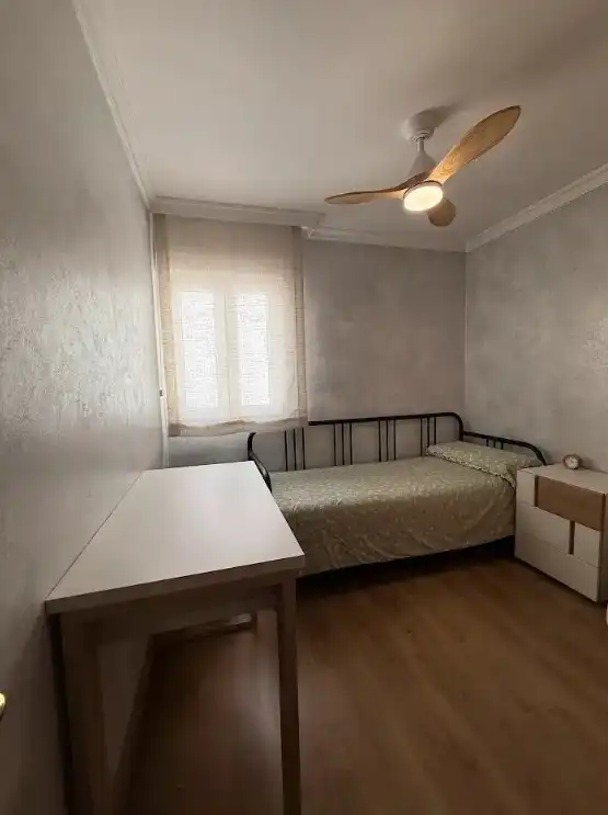 Schlafzimmer von Wohnung zum Verkauf in Marbella mit Klimaanlage, Heizung und Privatgarten