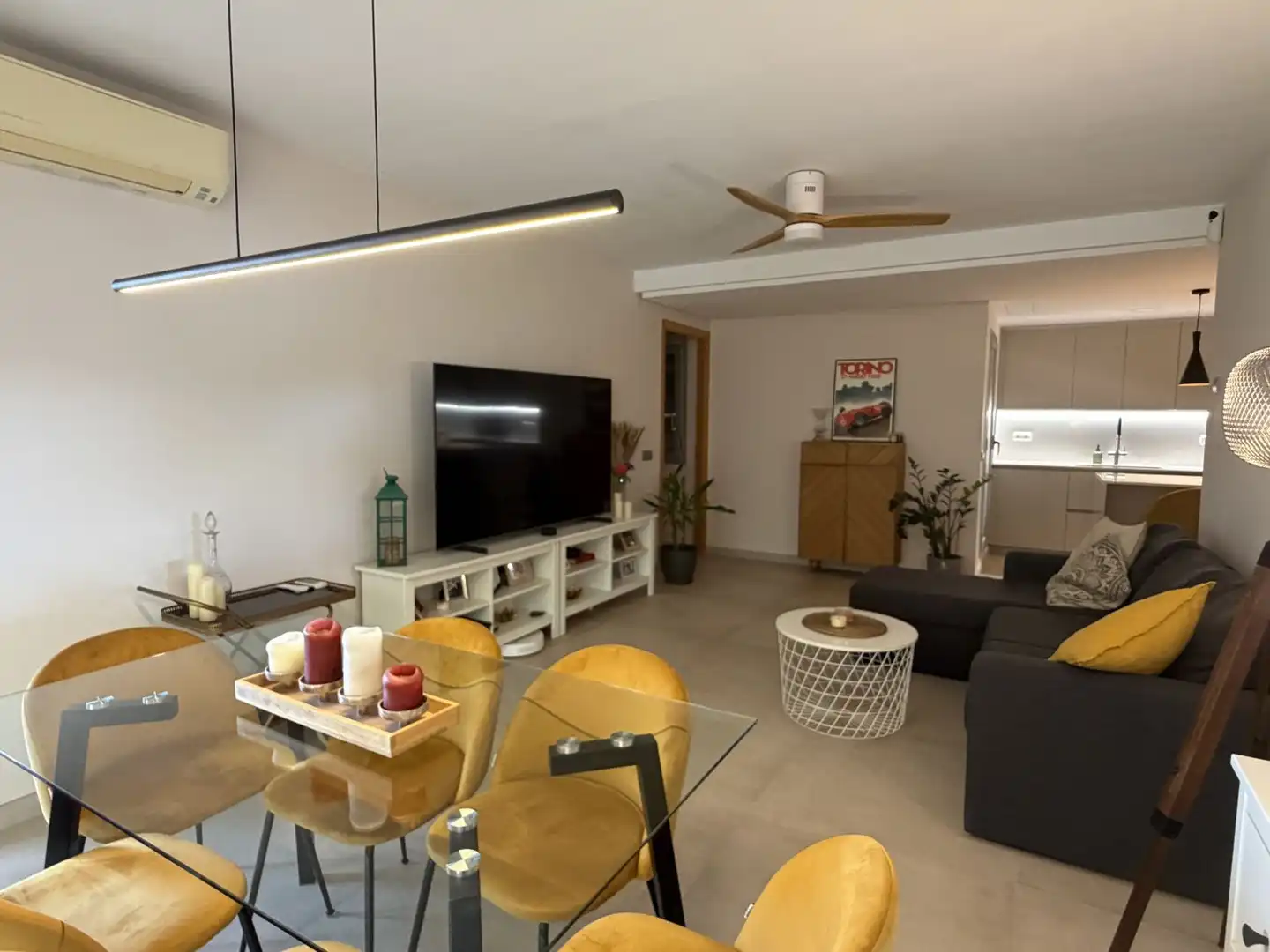 Living room of Flat for sale in Tarragona  with Air Conditioner, Heating and Balcony