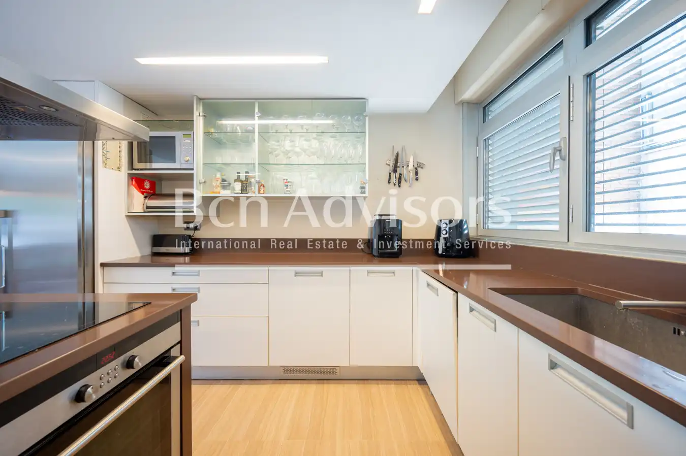 Cocina de Casa o chalet en venta en Barcelona con Aire acondicionado, Calefacción y Jardín privado