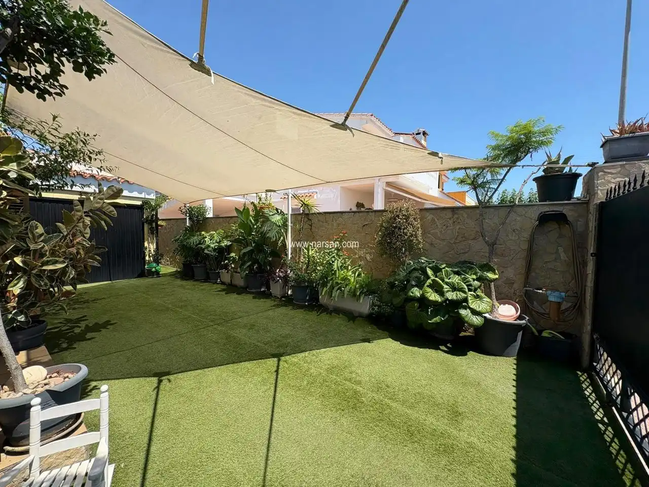 Terrassa de Casa adosada en venda en Benicasim / Benicàssim amb Aire condicionat, Jardí privat i Terrassa