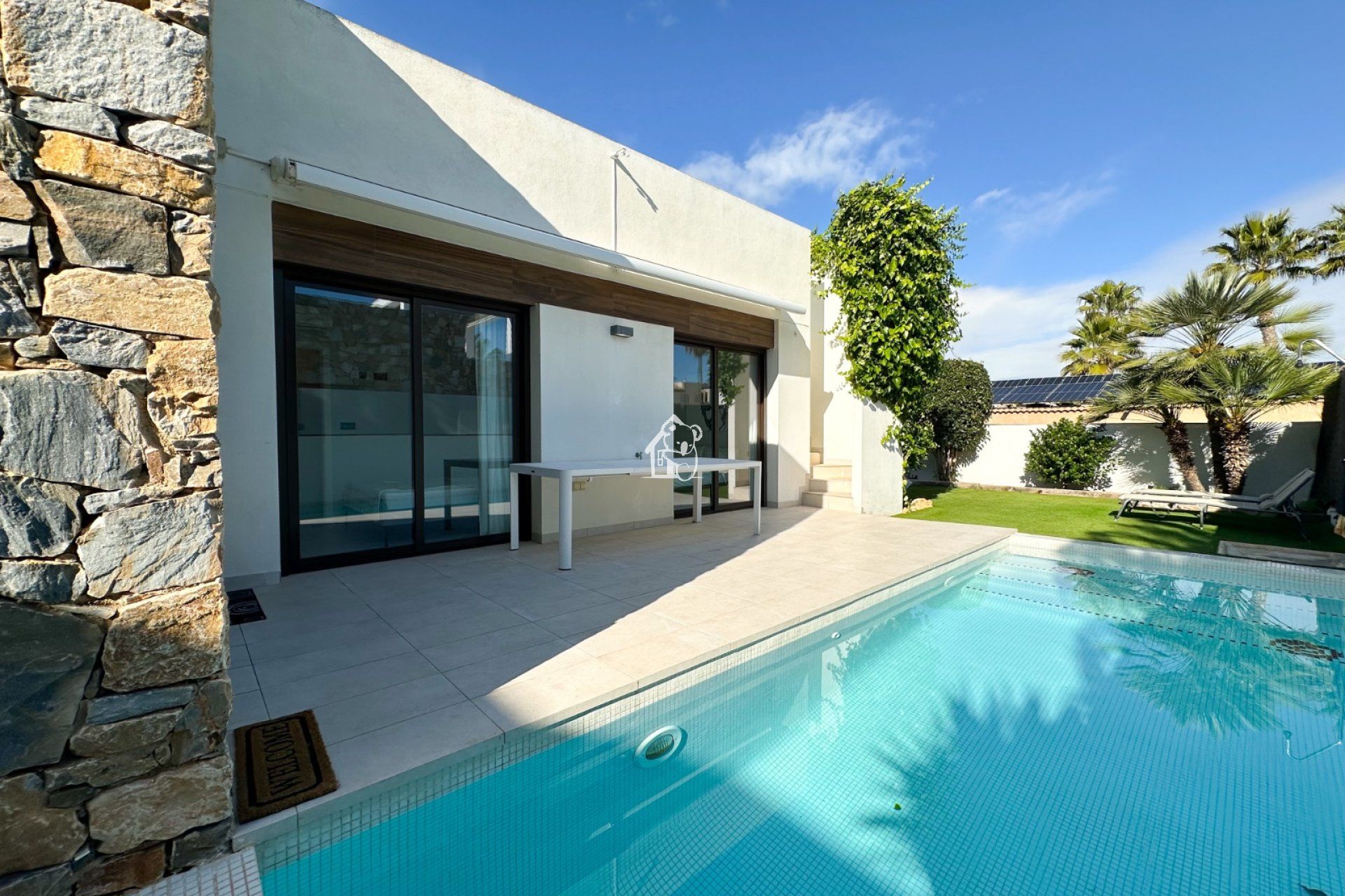 Piscina de Casa o xalet de lloguer en Orihuela amb Aire condicionat, Jardí privat i Terrassa