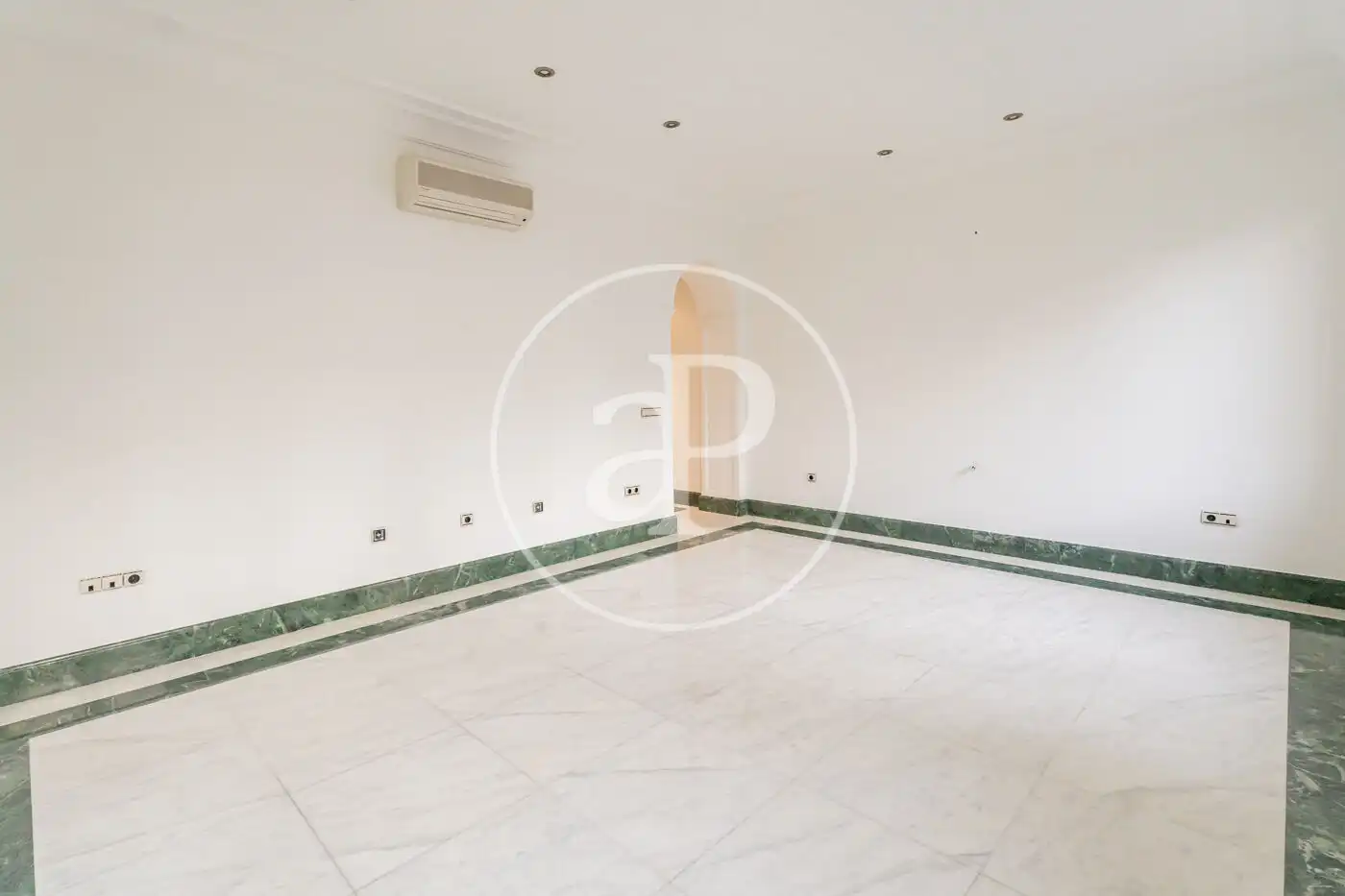 Piso en venta en Madrid con Aire acondicionado y Calefacción