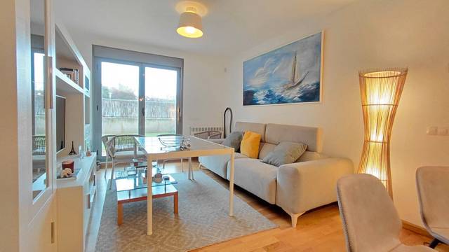 Apartamento en Venta en Cirueña