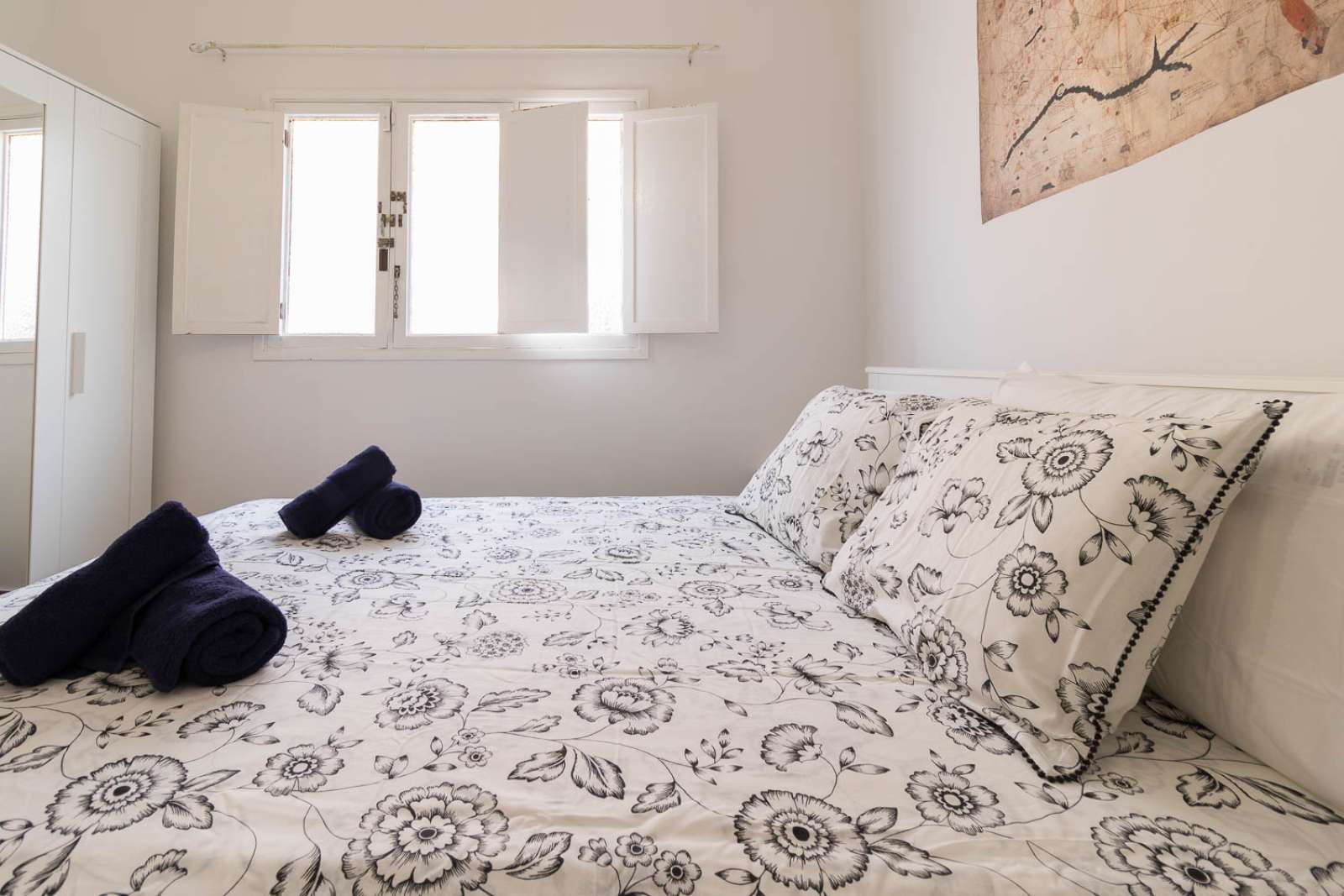 Dormitori de Pis per a compartir en Las Palmas de Gran Canaria amb Aire condicionat, Terrassa i Moblat