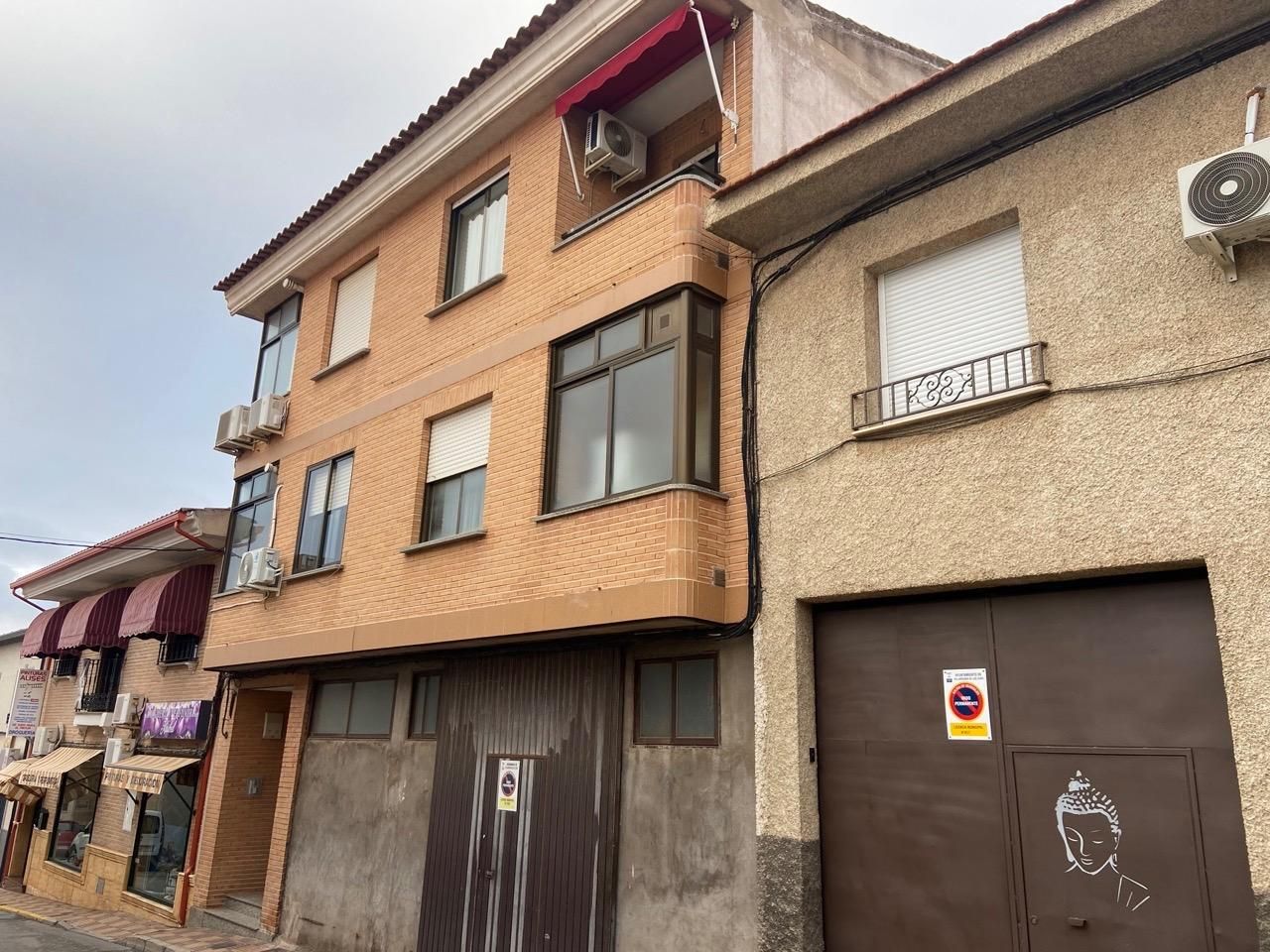 Vista exterior de Pis en venda en Villarrubia de los Ojos amb Aire condicionat, Calefacció i Terrassa