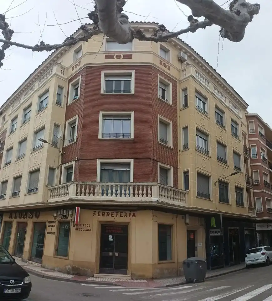 Außenansicht von Wohnung zum Verkauf in Calatayud mit Heizung und Terrasse