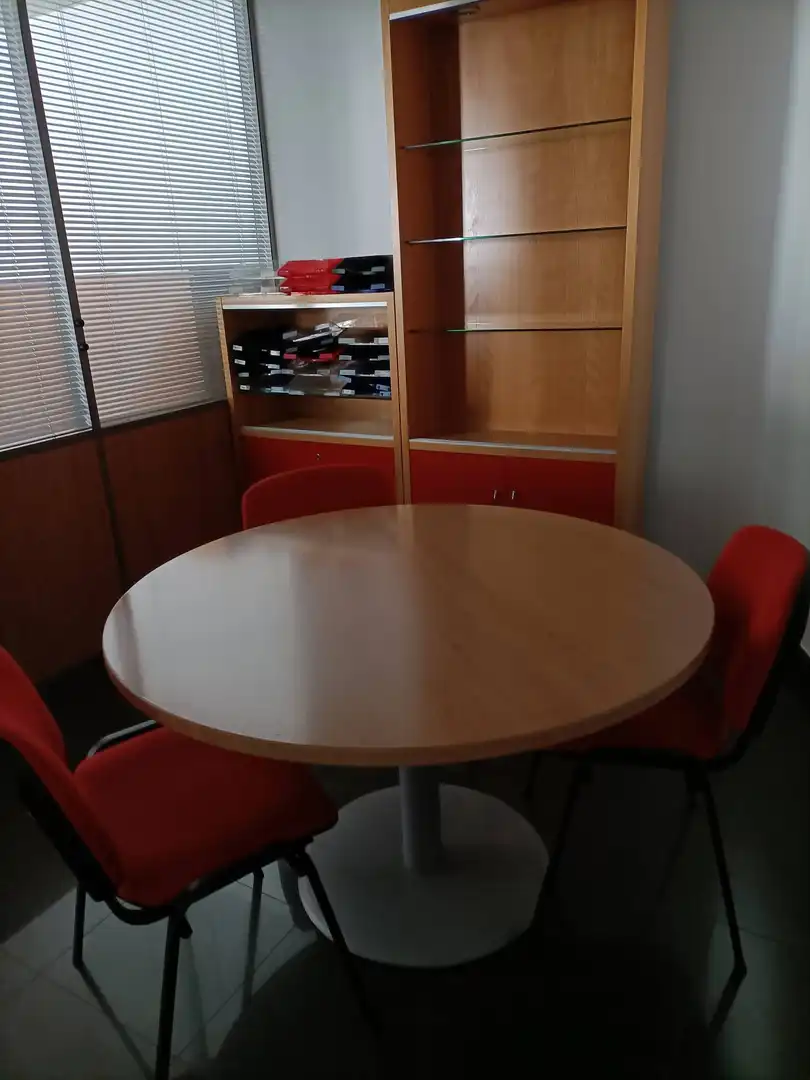 Oficina de alquiler en Narón