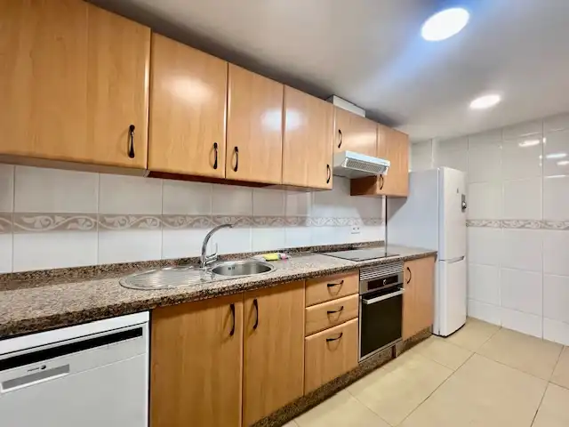 Cocina de Ático en venta en Marbella con Aire acondicionado, Terraza y Trastero