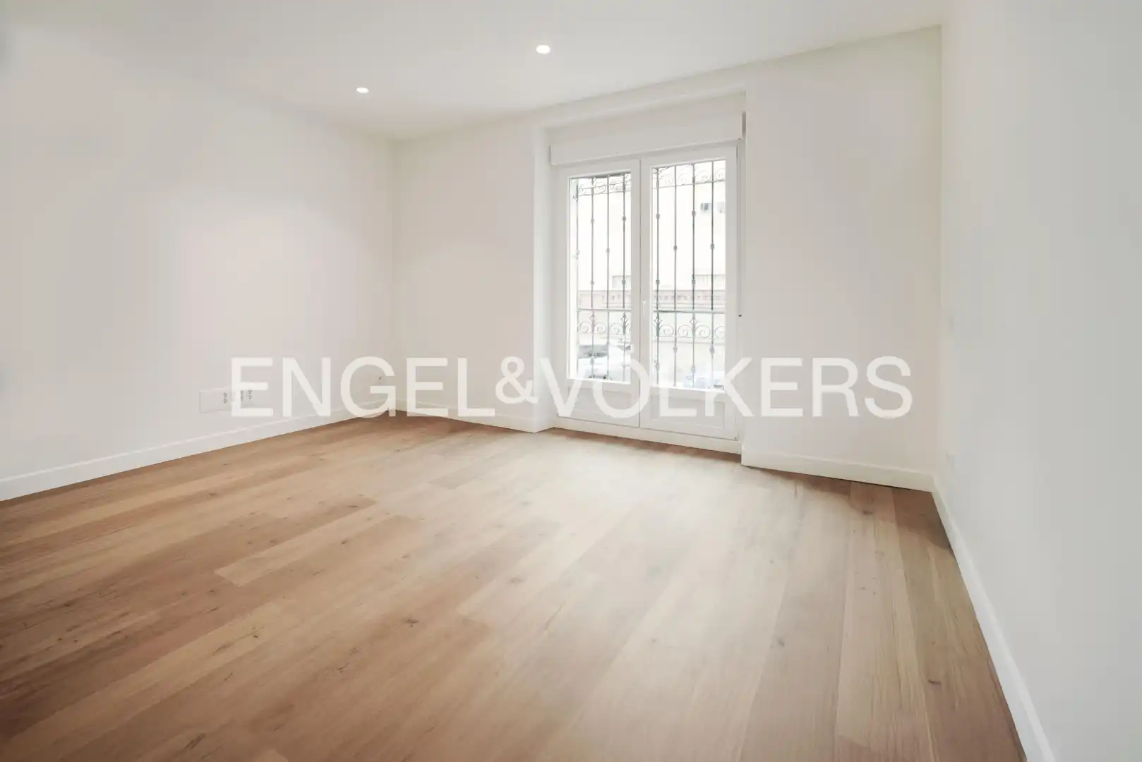 Habitación de Piso en venta en Madrid con Aire acondicionado y Calefacción