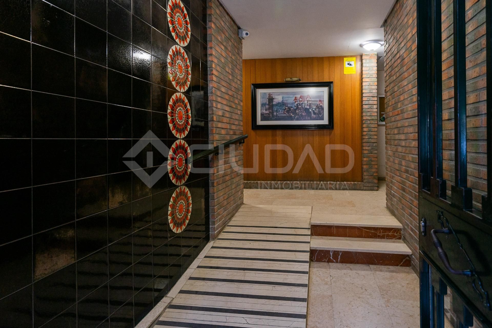 Flat for sale in  Sevilla Capital  with Air Conditioner, Storage room and Balcony