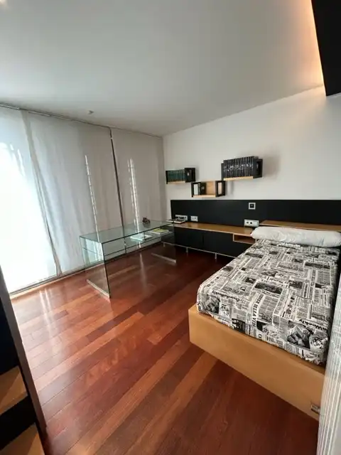 Habitación de Casa o chalet en venta en Barcelona con Aire acondicionado, Calefacción y Jardín privado
