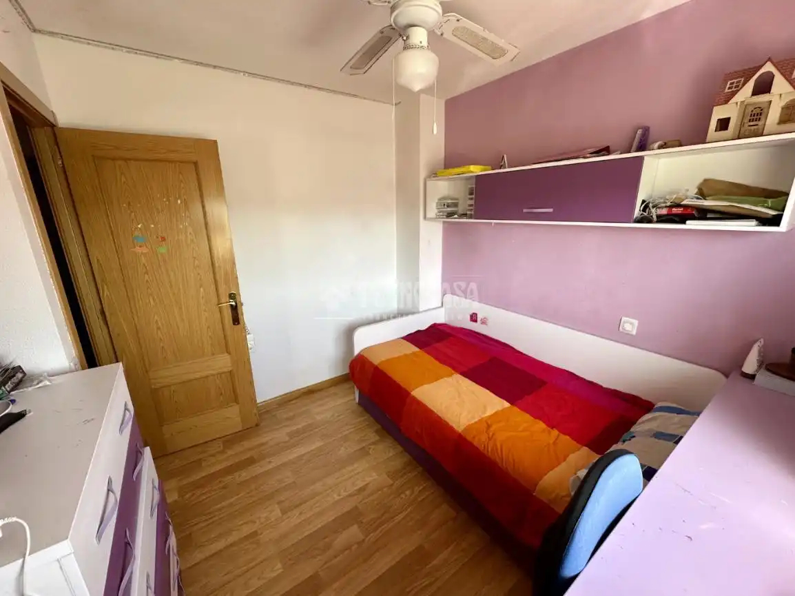 Habitación de Casa adosada en venta en Fontanar con Calefacción