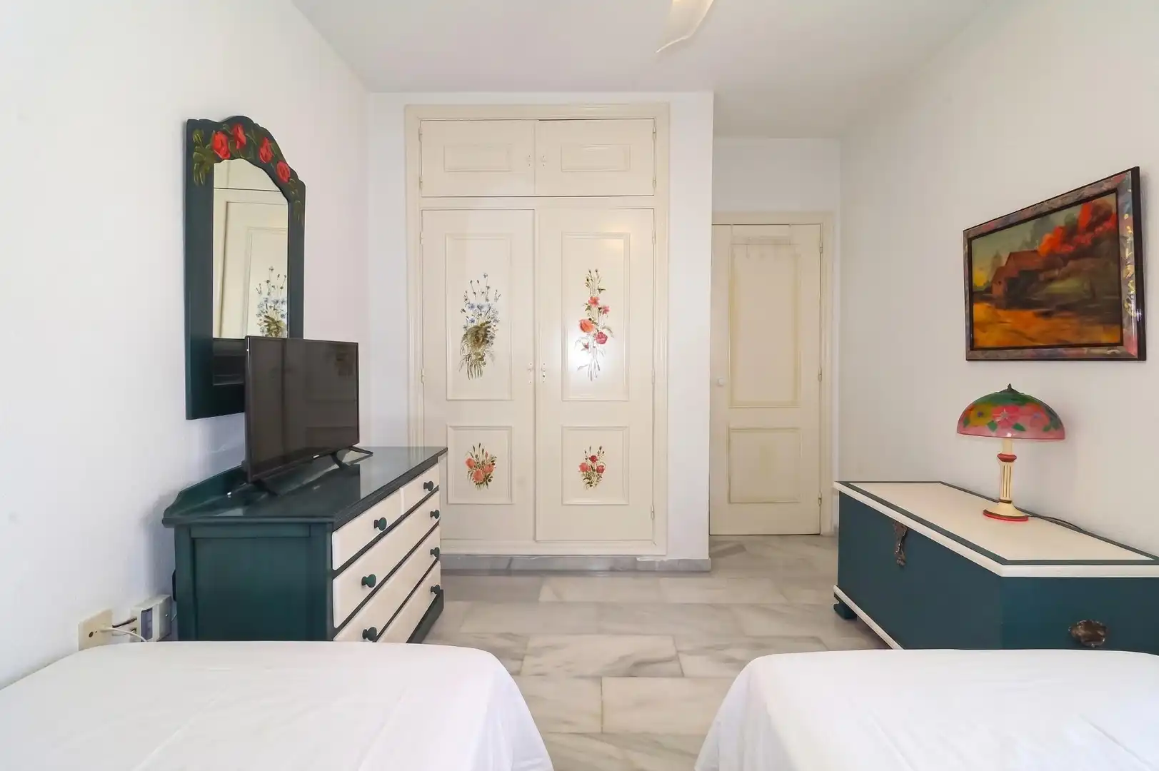 Habitación de Piso en venta en Motril con Terraza y Piscina comunitaria