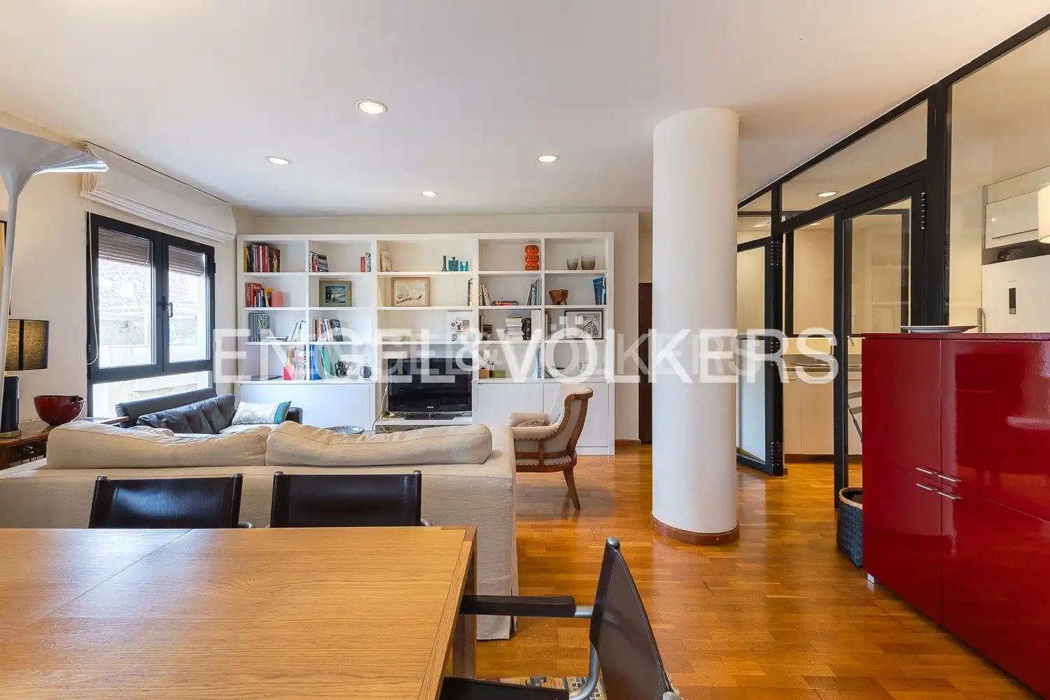 Living room of Flat for sale in Valencia  with Air Conditioner, Heating and Parquet flooring
