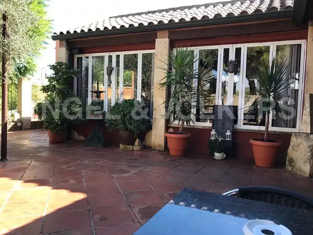 Gewerbefläche zum Verkauf in Roda de Barà