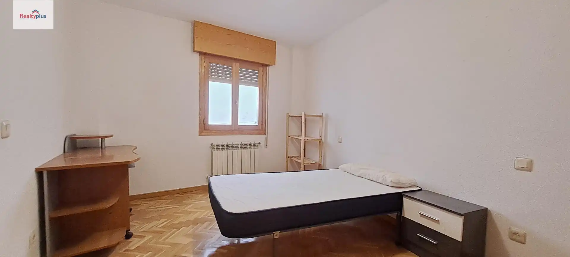 Habitación de Dúplex de alquiler en Segovia con Amueblado y Balcón