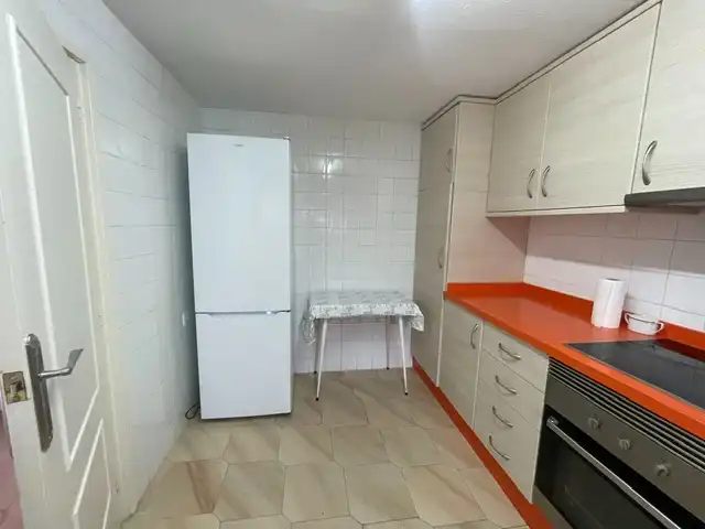 Cocina de Piso de alquiler con opción a compra en Playa Muchavista