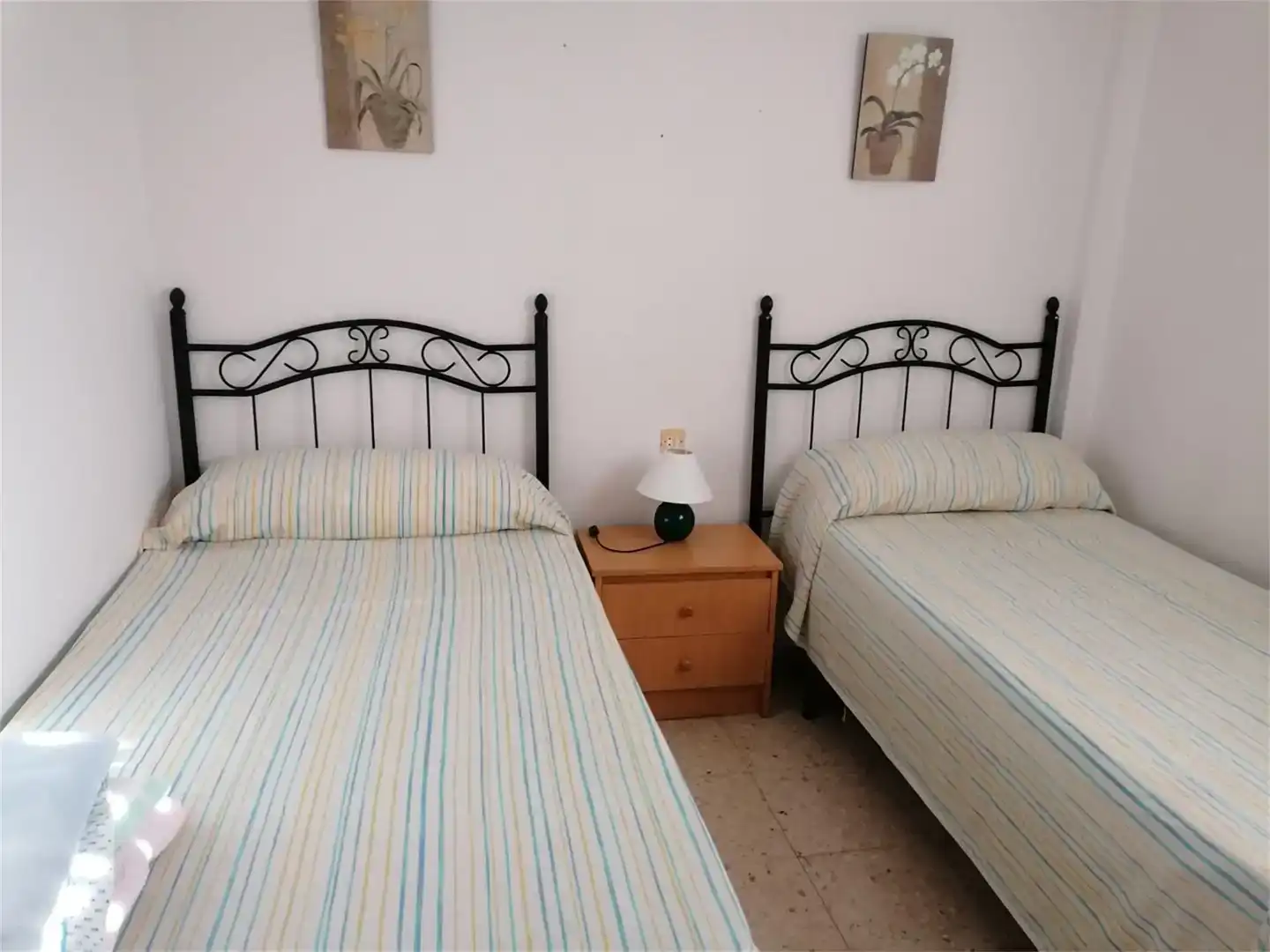 Habitación de Piso en venta en Calañas con Aire acondicionado, Amueblado y Horno