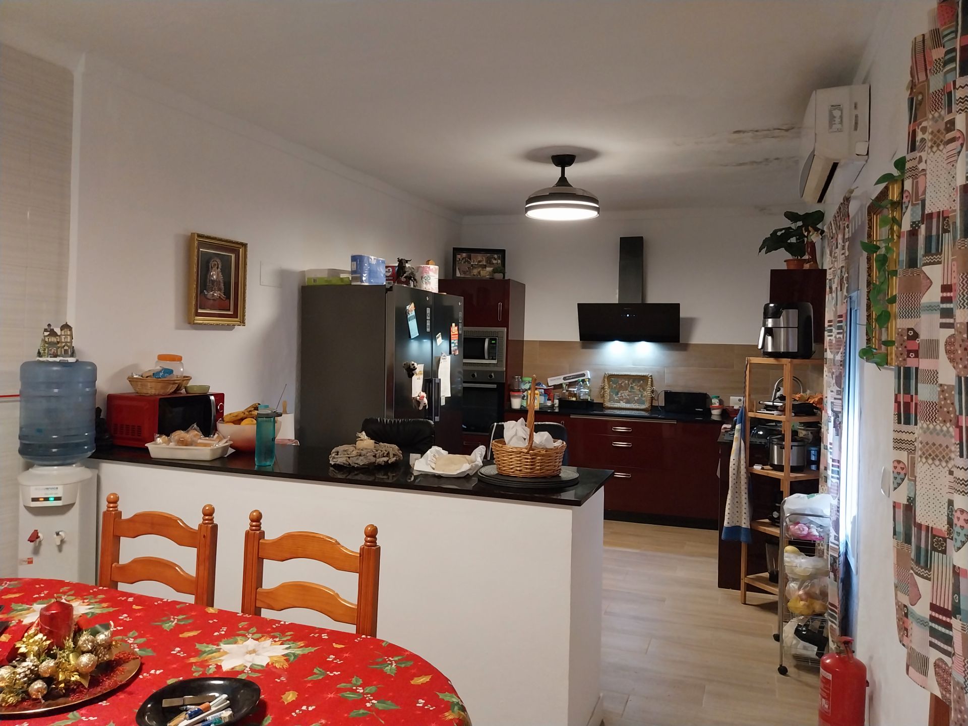 Cuina de Casa o xalet en venda en Marchena amb Aire condicionat, Terrassa i Moblat
