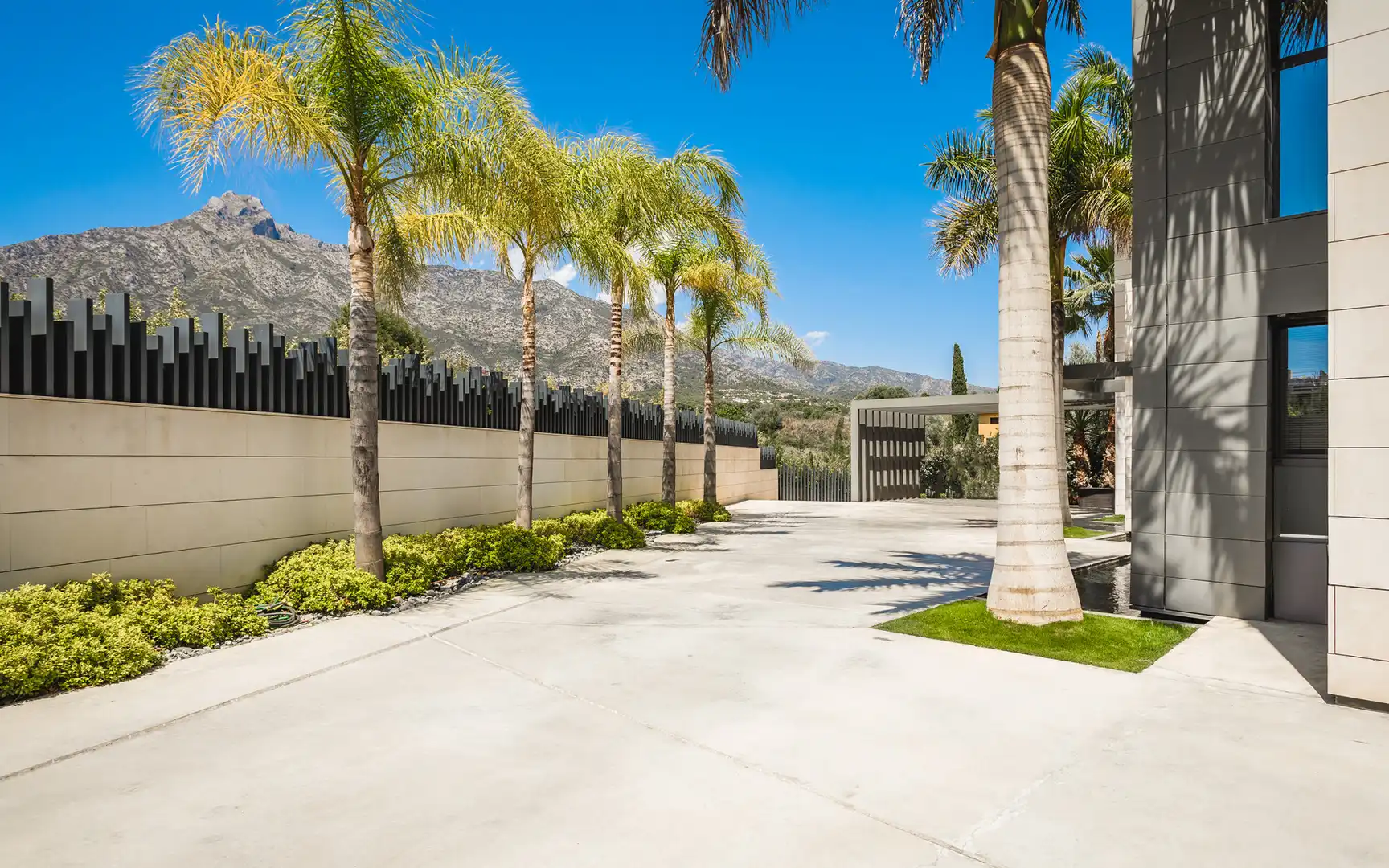 Houses for sale in Marbella, Málaga