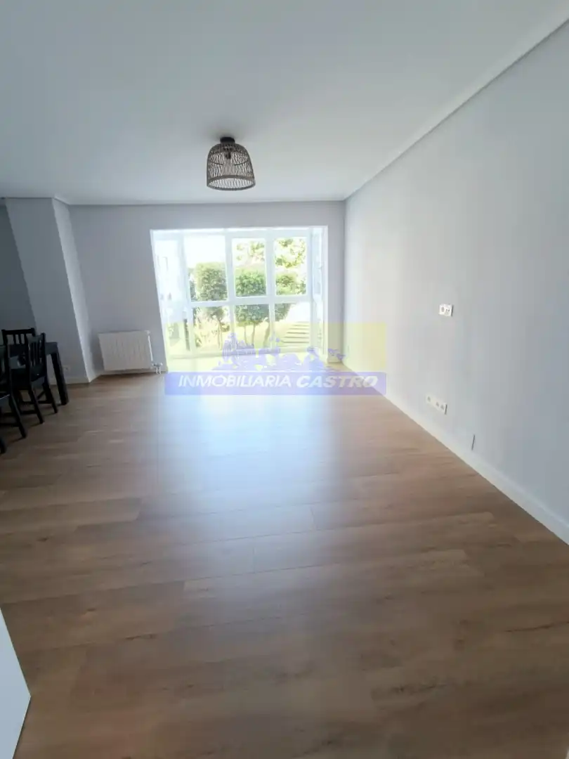 Living room of Flat for rent in Castro-Urdiales