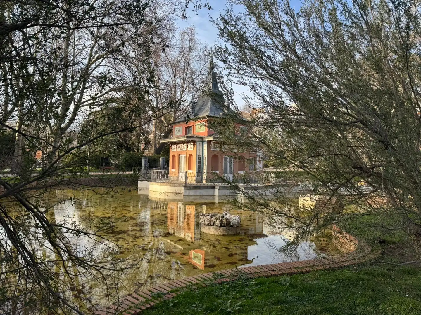 Außenansicht von Wohnung zur Miete in Madrid mit Klimaanlage und Heizung