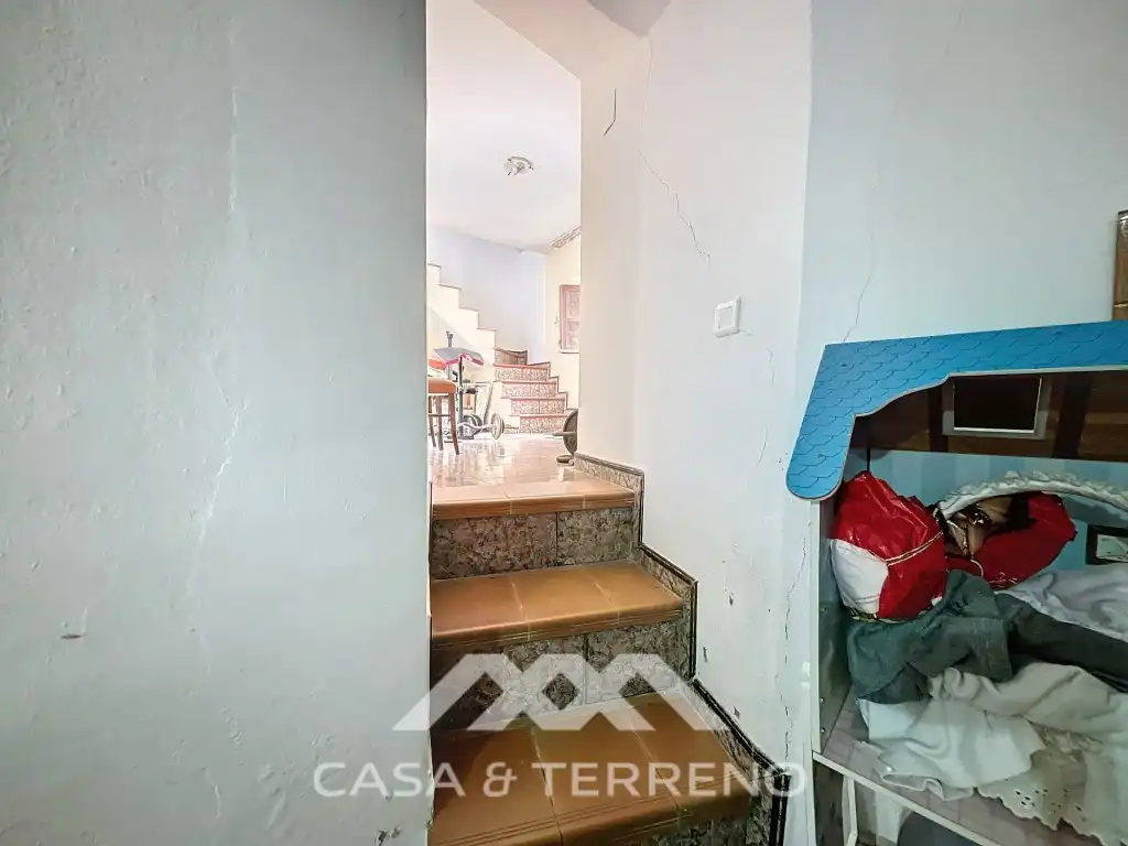 Houses for sale in Sayalonga  with Furnished, Oven and Washing machine