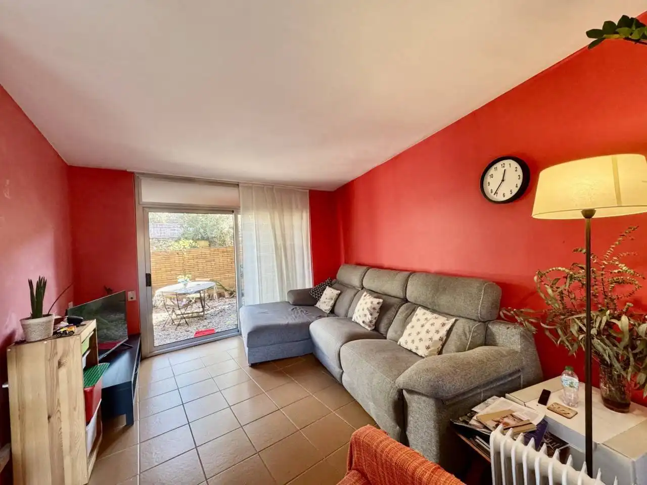 Sala de estar de Casa o chalet en venta en La Roca del Vallès con Aire acondicionado, Calefacción y Jardín privado