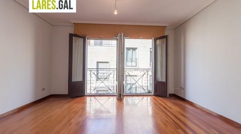 Piso de tres dormitorios y céntrico
