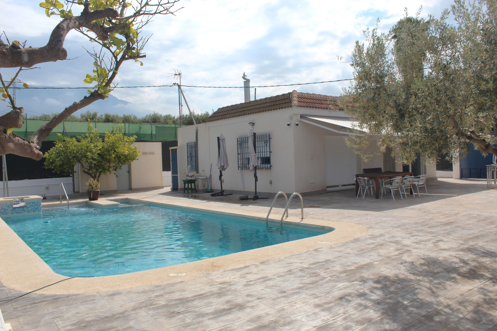 Piscina de Finca rústica en venda en Berja amb Aire condicionat, Terrassa i Piscina