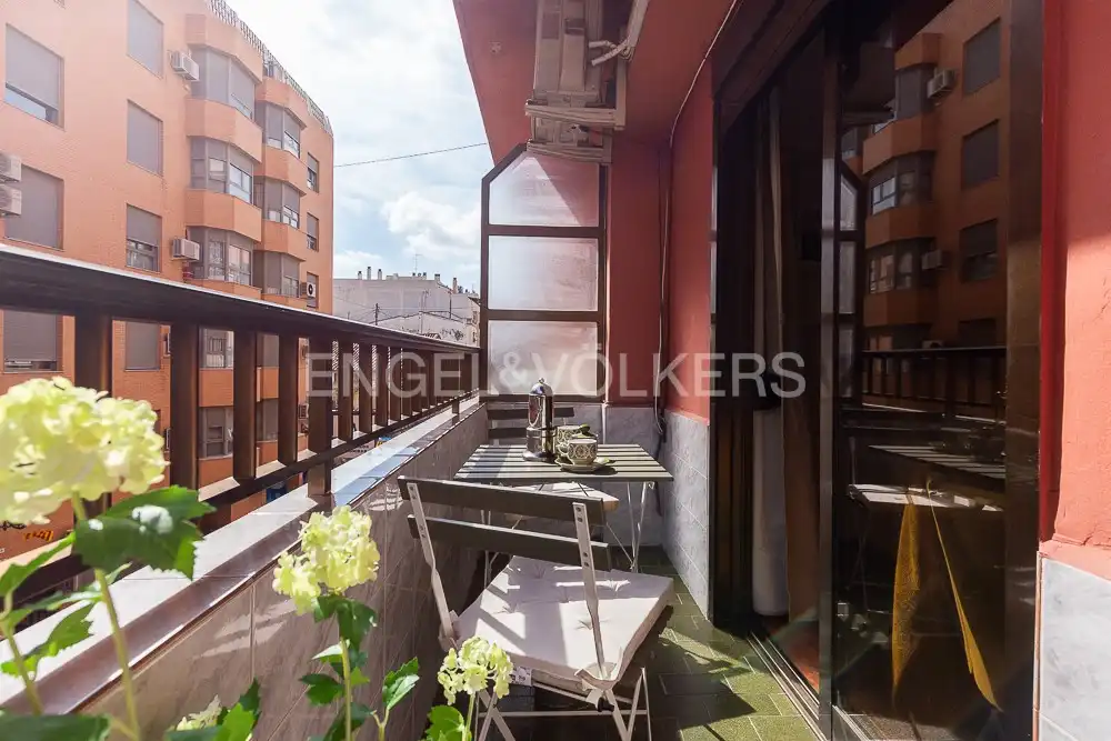 Balcony of Flat for rent in Valencia  with Air Conditioner, Heating and Furnished