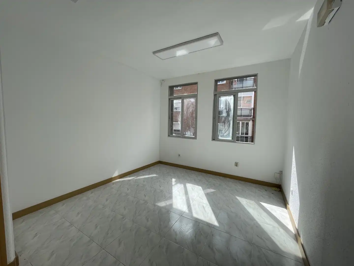 Oficina de alquiler en Alcalá de Henares