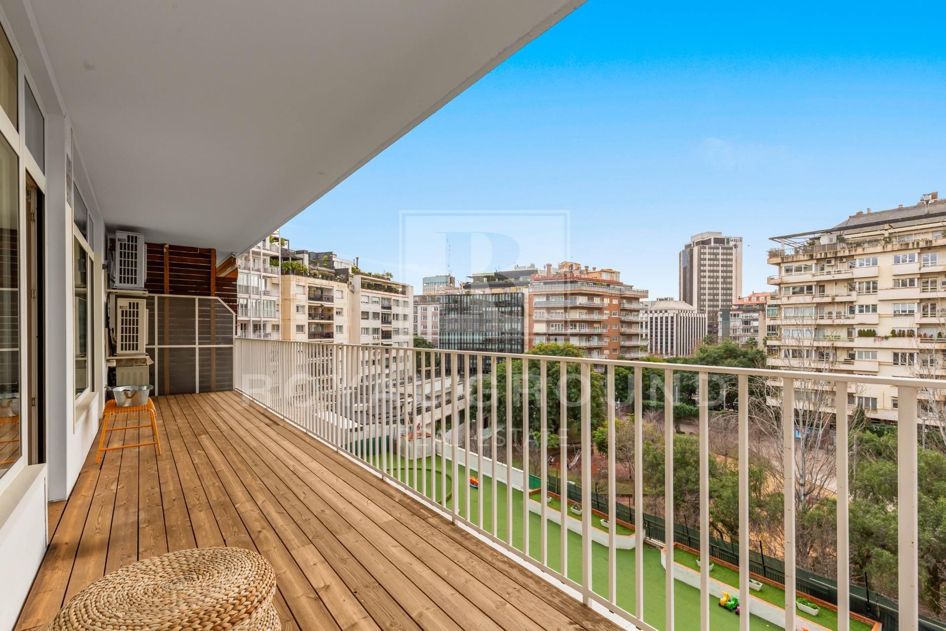 Terrace of Flat to rent in  Barcelona Capital  with Air Conditioner and Furnished