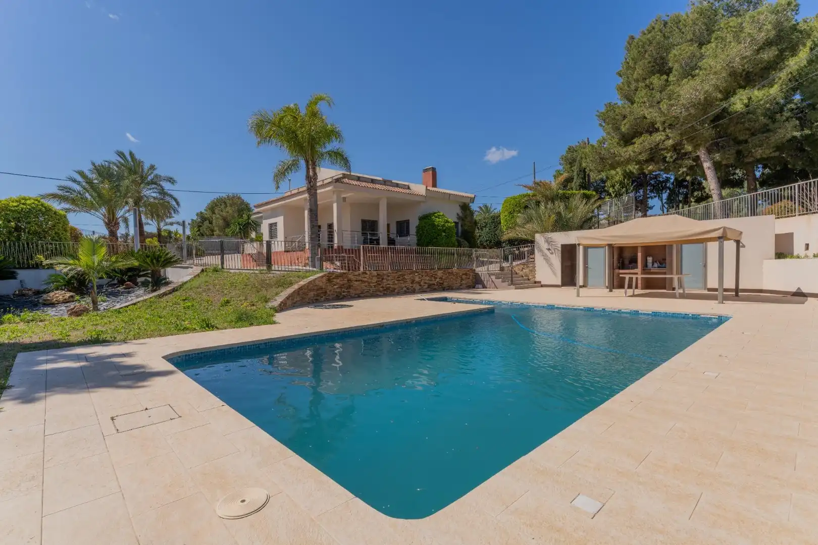 Jardín de Casa o chalet en venta en Elche / Elx con Aire acondicionado, Calefacción y Jardín privado