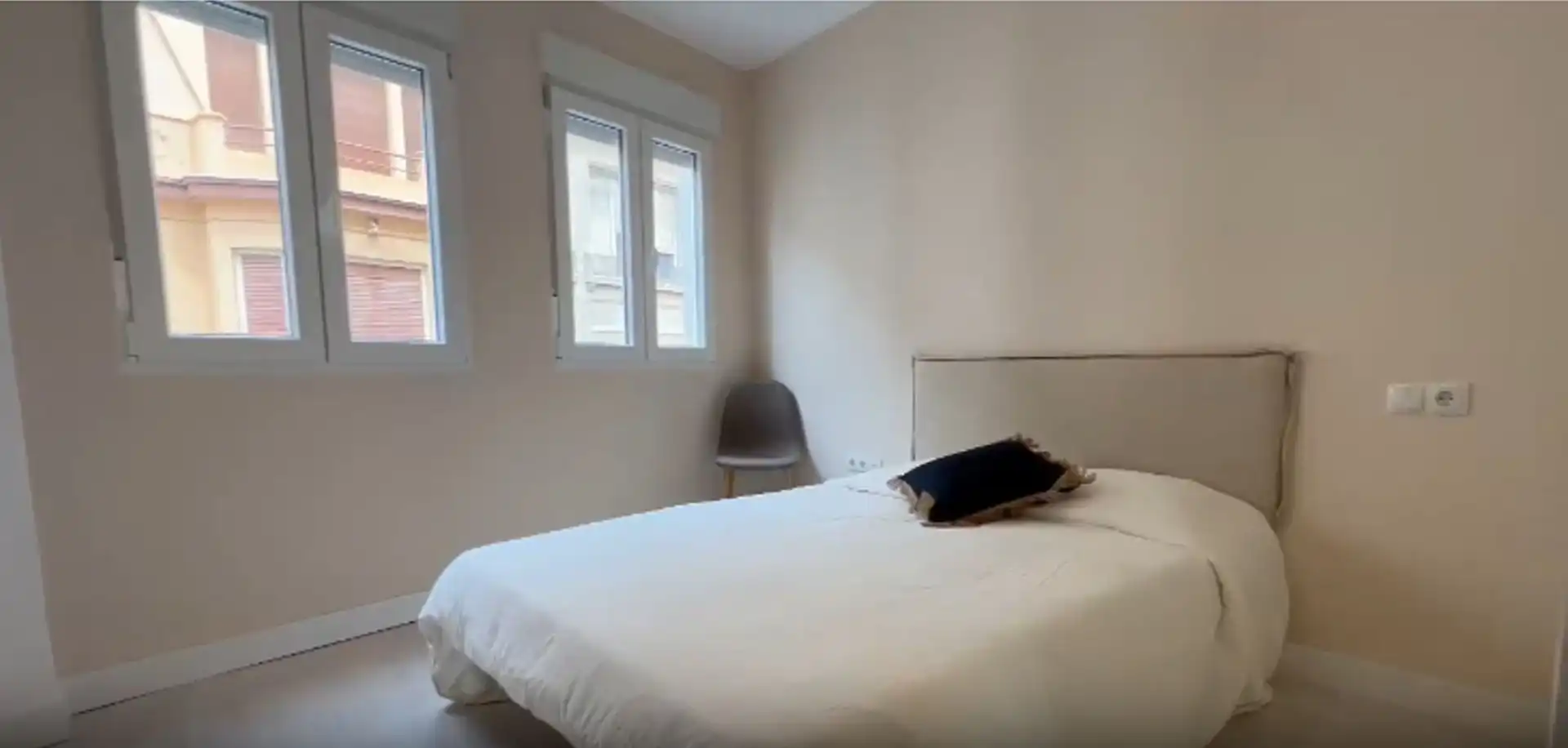 Habitación de Piso de alquiler en Elche / Elx con Aire acondicionado y Amueblado