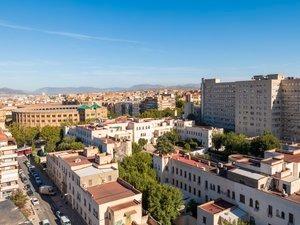 Exterior view of Flat to rent in  Granada Capital  with Air Conditioner, Heating and Storage room