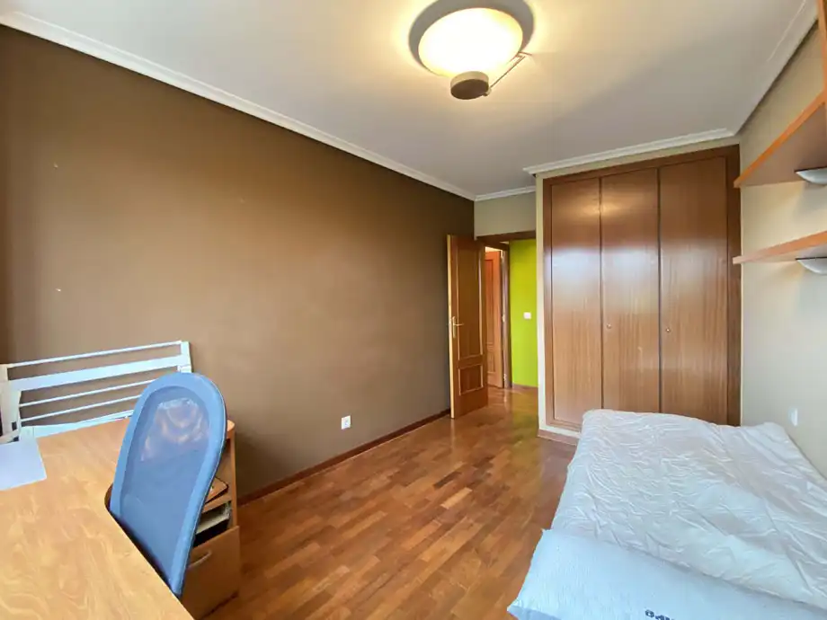 Bedroom of Flat for sale in Vitoria - Gasteiz  with Heating, Terrace and Storage room