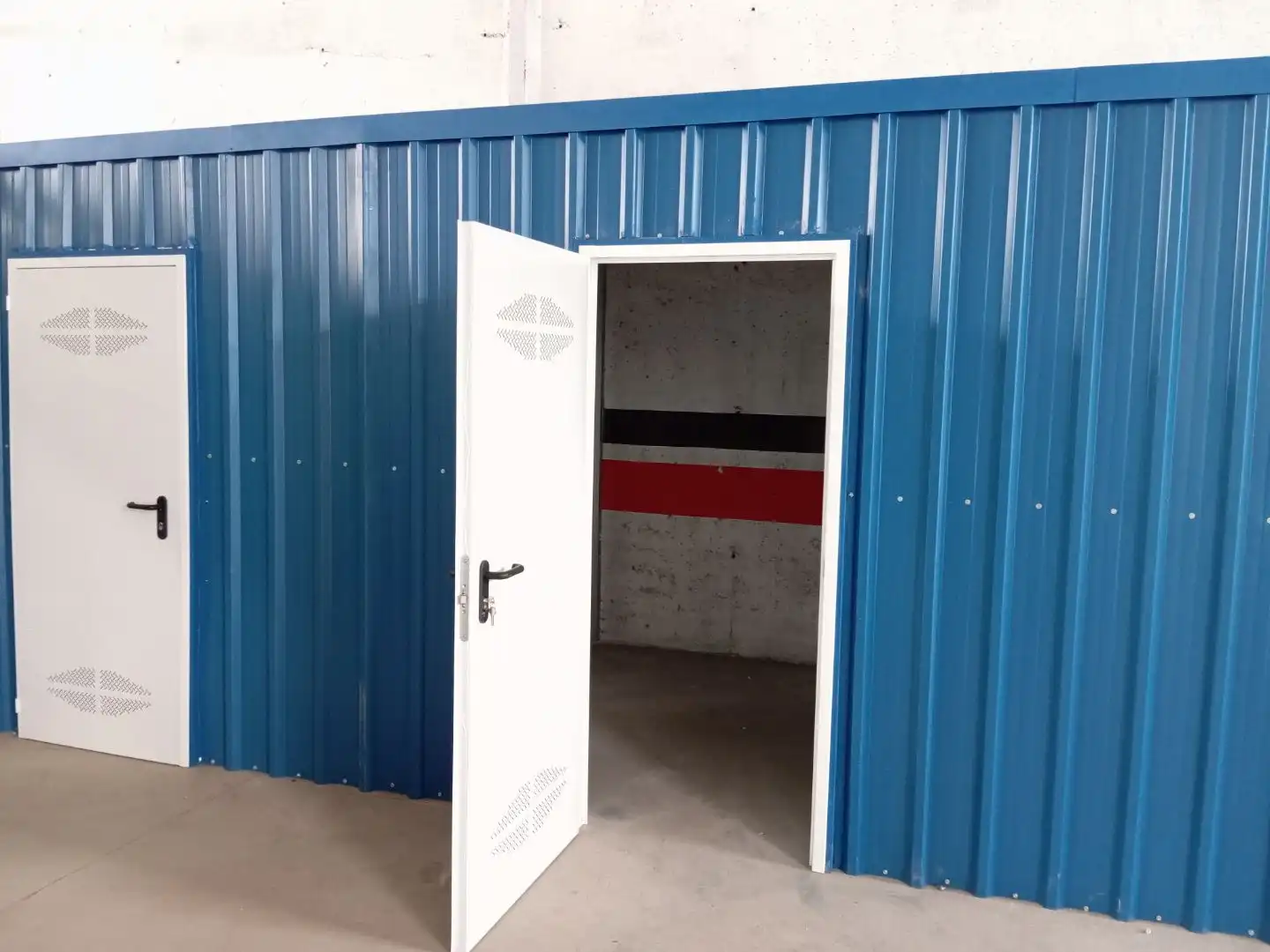 Storage room for rent in Toledo  with Alarm