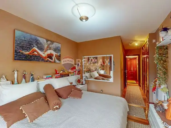 Habitación de Casa o chalet en venta en Vigo  con Calefacción, Jardín privado y Trastero